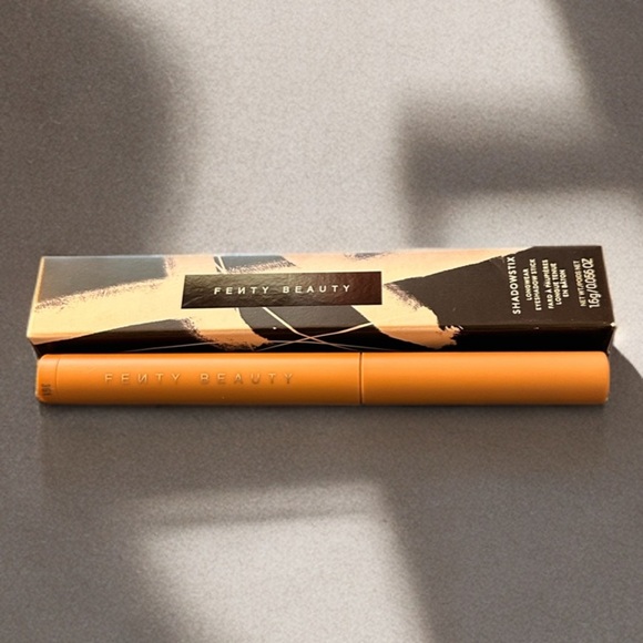 New Fenty Beauty by Rihanna Shadowstix Longwear Eyeshadow Stick: Tira ‘Miss’ You - Picture 5 of 6